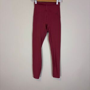 Lululemon Dark Cranberry High Waisted‎ Athletic Leggings Size 2